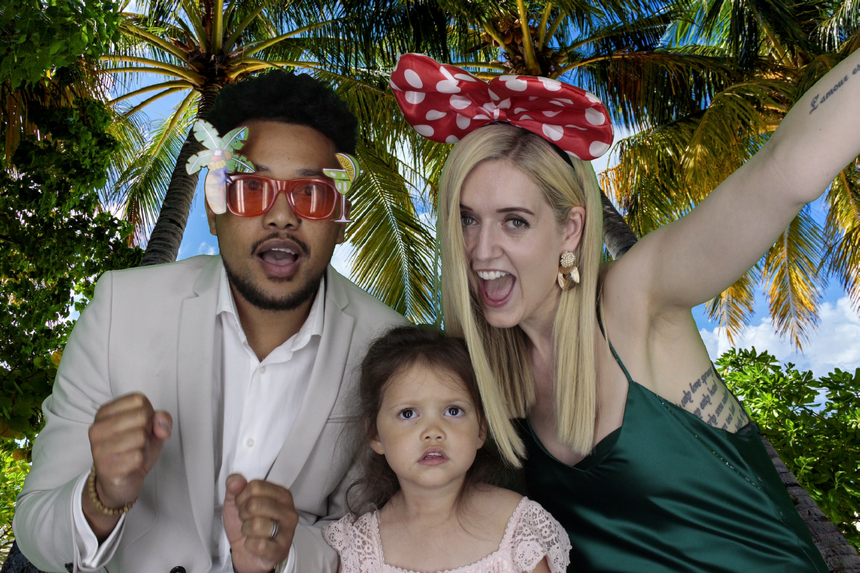Rachel and Michael's Wedding | View more photos from the event at gallery.myphotoboothexperience.co.uk/u/MyPhotoBoothExperienceLtd/Rachel-and-Michaels-Wedding